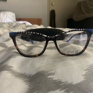 New No Logo glasses